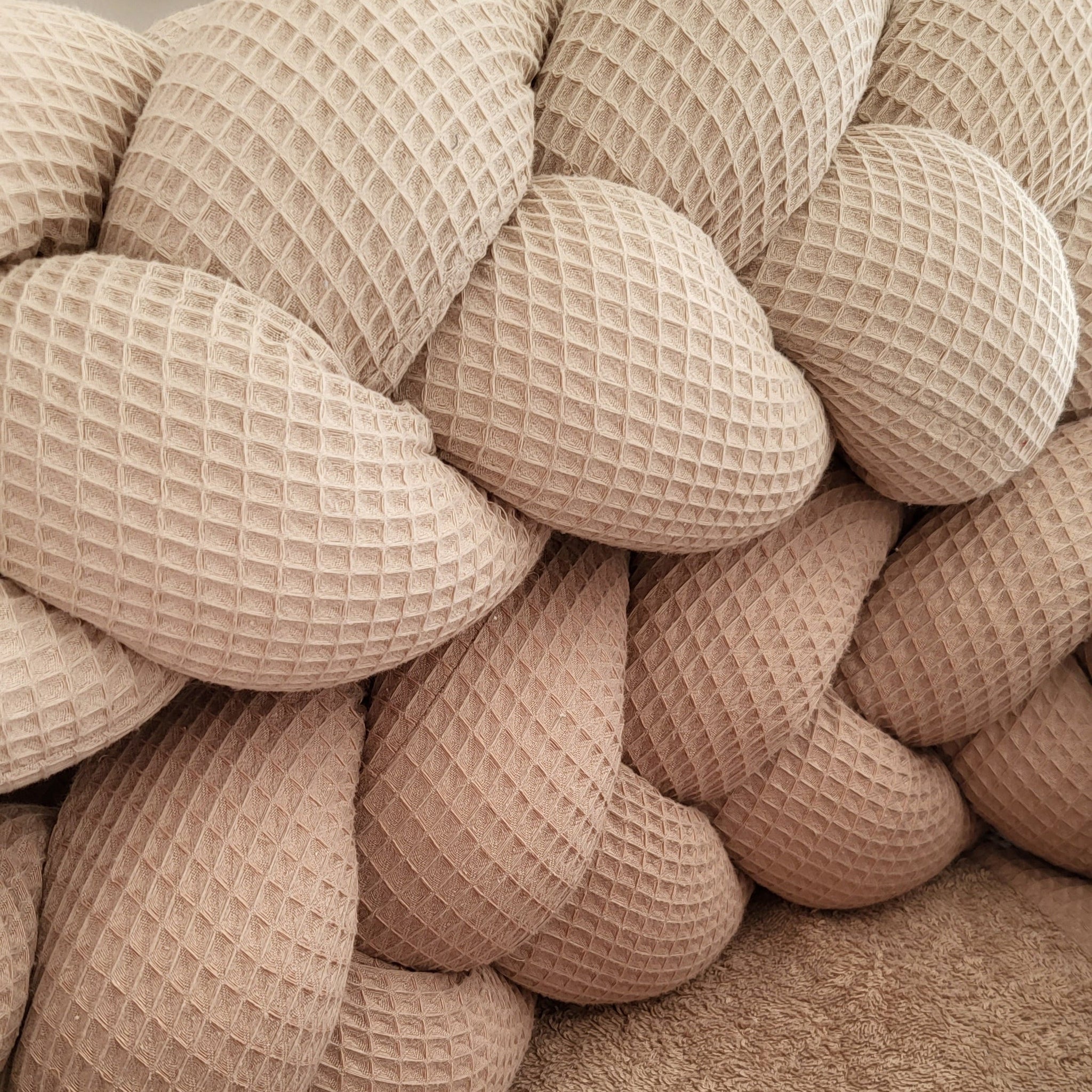 Geflochtene Bettschnecke / Bettschlange Waffelpique